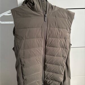 lululemon athletica Olive Green Puffer Vest